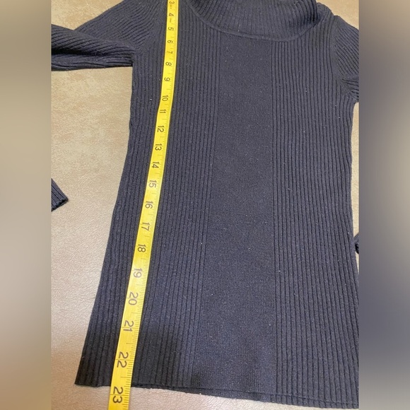 Dressbarn jet black cowl sweater 82% rayon 18% nylon stretchy small - Picture 5 of 7